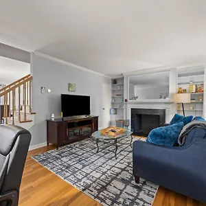 https://family-and-pet-friendly-franklin-park-location.columbusohiohotels.org